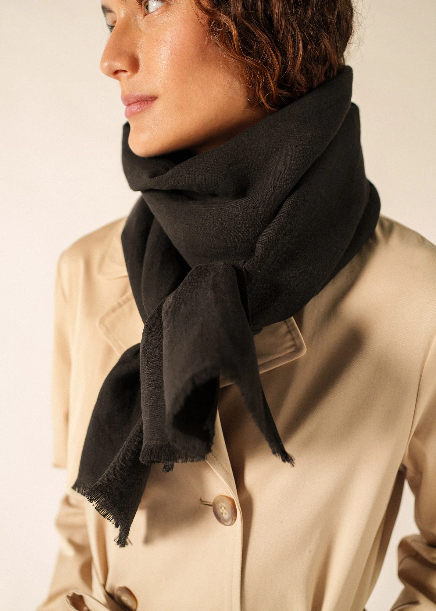 Foulard en lin (NOIR) - Image 2
