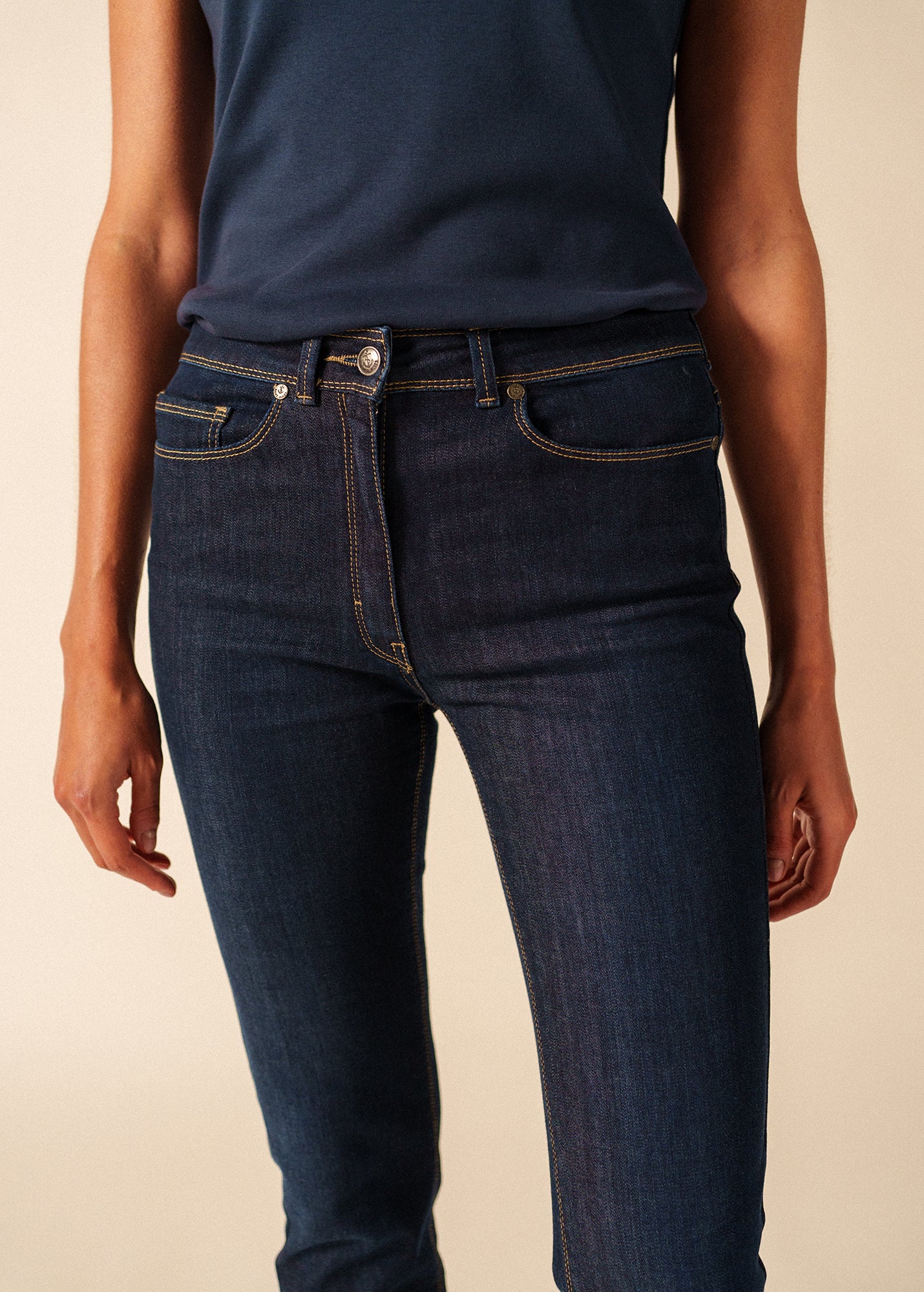 Jean Mimosa (JEAN) - Image 3