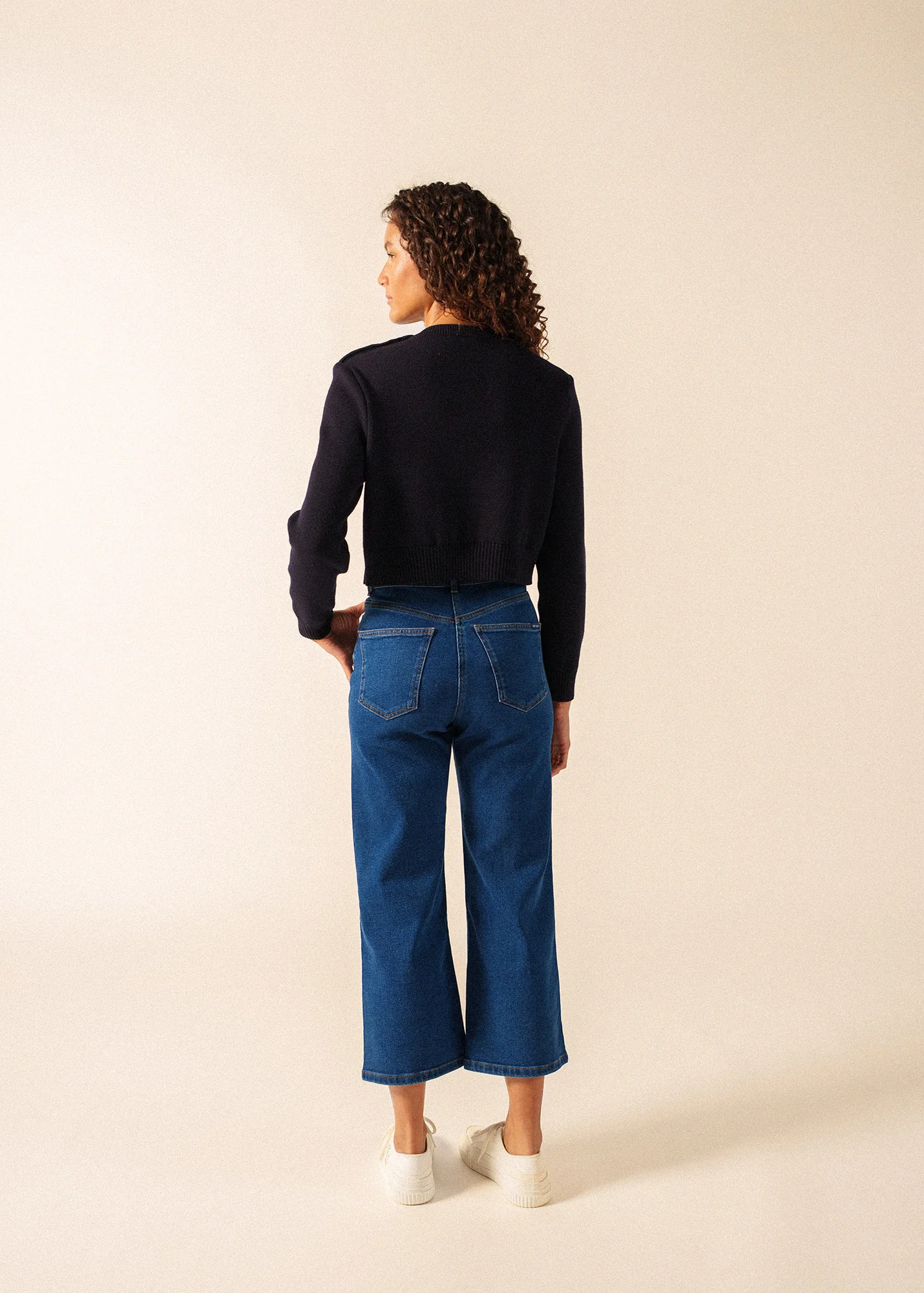 Pull Cancale Crop (NAVY) - Image 2