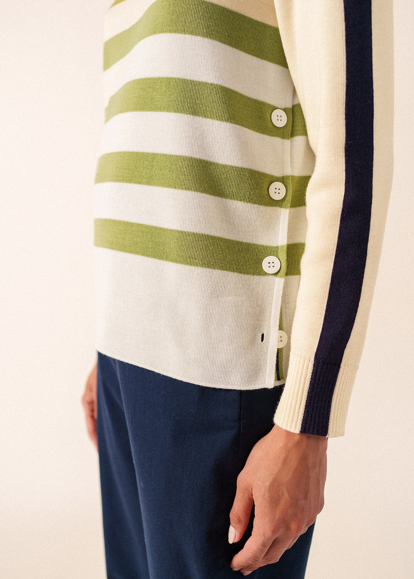 Pull Chausey (BLANC/OIL/INSIGNE) - Image 5