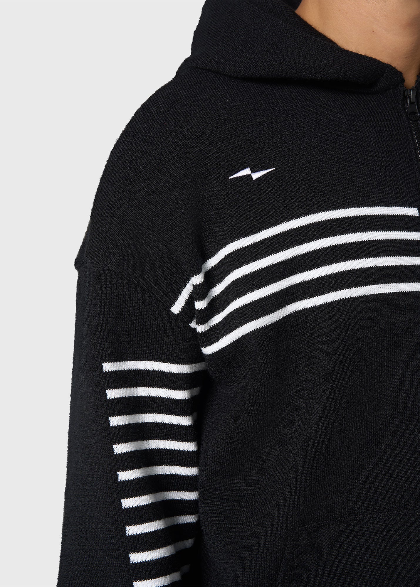 Sweat à capuche Kobourg - SAINT JAMES x AVNIER (NOIR/PHOSPHO) - Image 4